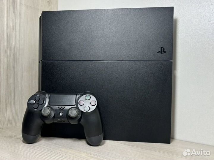 PS4 fat прошитая + 999 игр