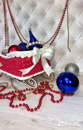 Корзинка сани деда мороза