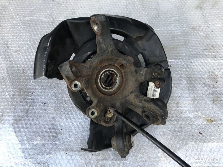 Кулак задний правый BMW 3 E92N 328xi N51