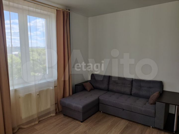 2-к. квартира, 60 м², 9/17 эт.