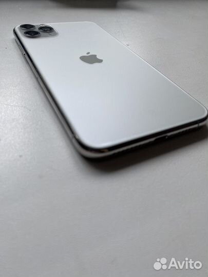 iPhone 11 Pro Max, 64 ГБ