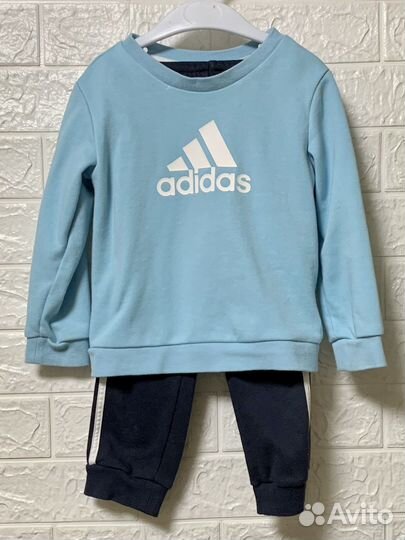 Костюм Adidas для мальчика (92 размер)