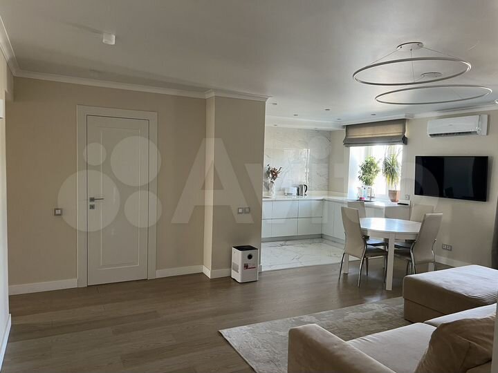 3-к. квартира, 80 м², 7/10 эт.