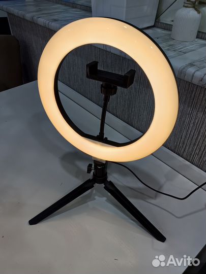 Кольцевая лампа 26 см