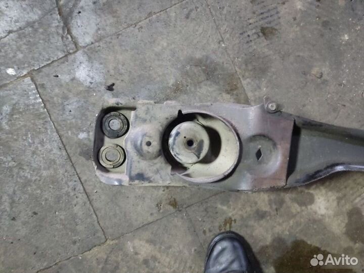 Балка продольная передняя Ford Escape