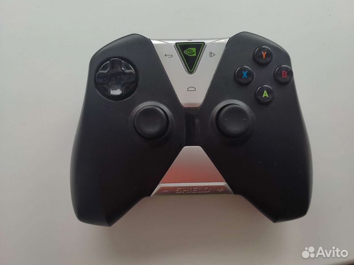 Игровой джостик nvidia Shield