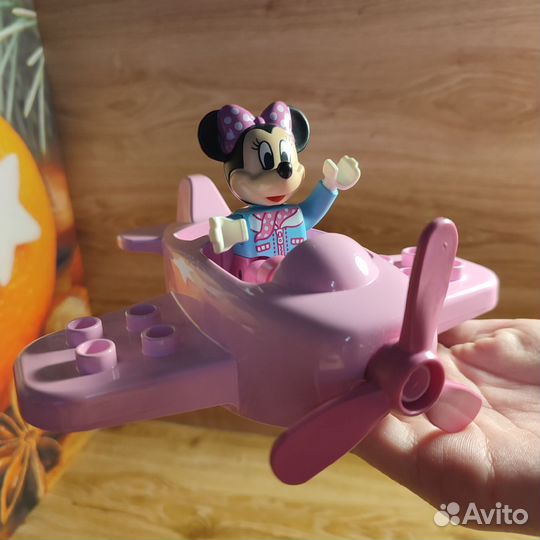 Игрушка из lego