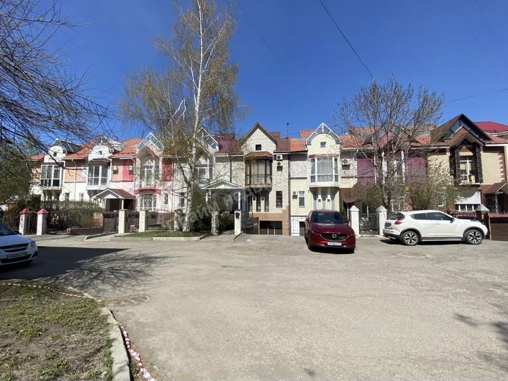 Таунхаус 277,5 м² на участке 2 сот.