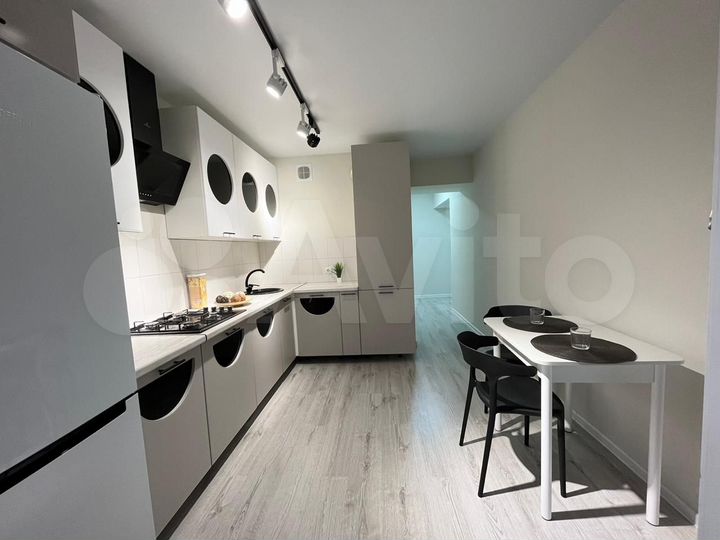 2-к. квартира, 62 м², 3/10 эт.