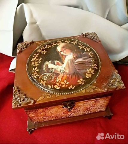 Шкатулка для украшений