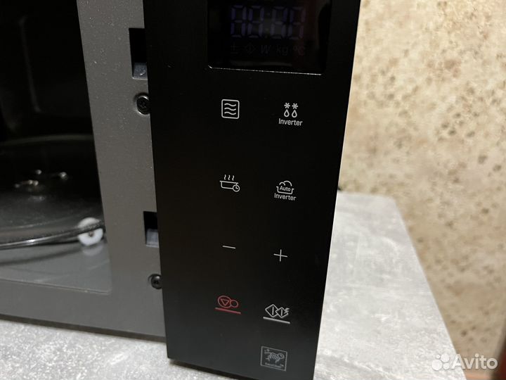 Микроволновая печь LG MW25R35GIS Black