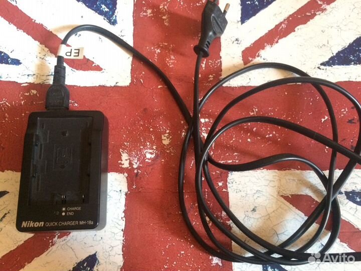 Зарядка Nikon MH-18a