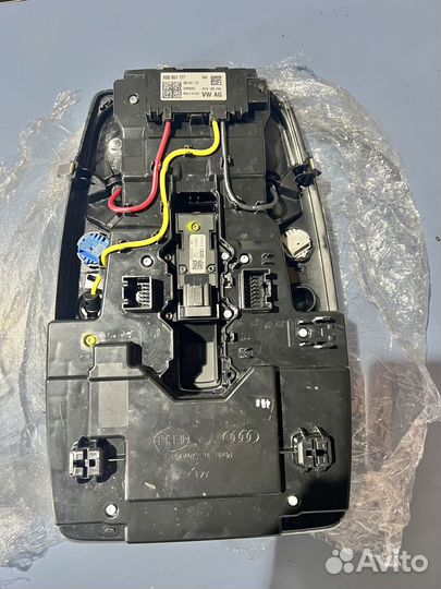 Плафон освещения салона Audi A8 D5 LED