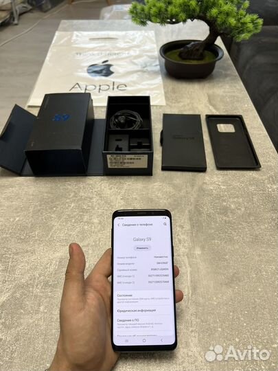 Samsung Galaxy S9, 4/64 ГБ