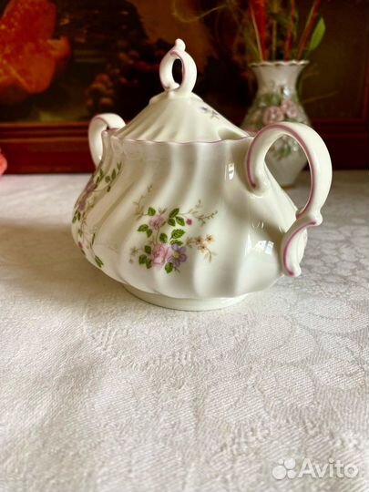 Сахарница фарфоровая, винтаж. Англия