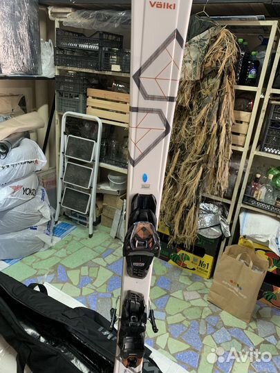 Горные лыжи с креплениями Volkl Flair 76