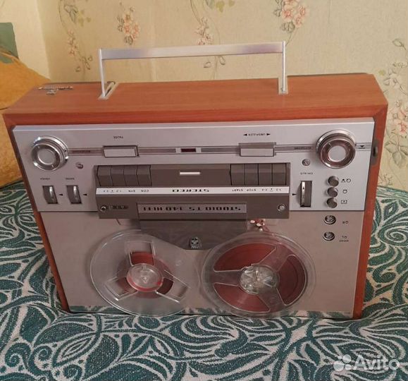 Катушечный магнитофон Grundig