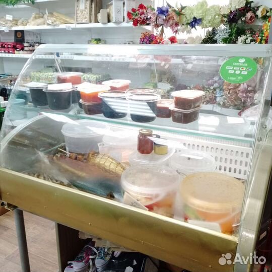 Холодильная витрина настольная