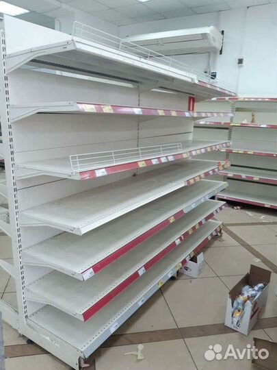 Стеллаж пристенный