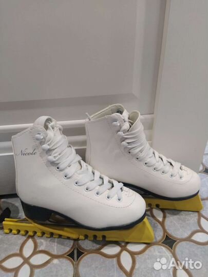 Коньки фигурные