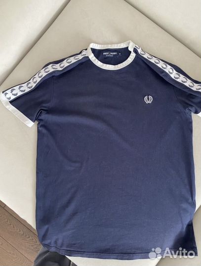 Футболка fred perry с лампасами