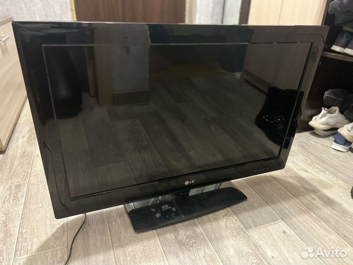 Телевизор LG 32