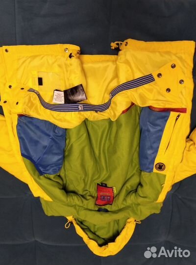 Горнолыжный / сноубордический костюм 