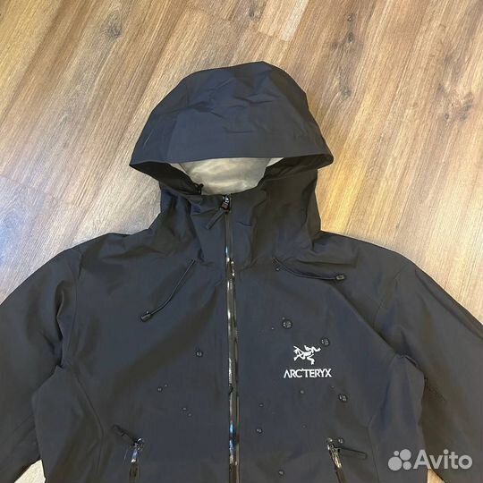 Ветровка Arcteryx Beta LT