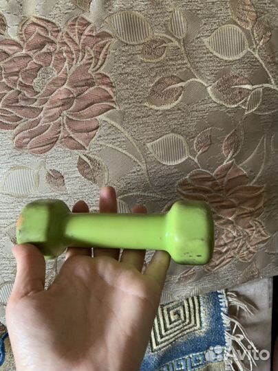 Гантеля 1кг