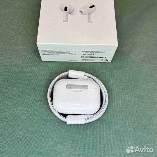 AirPods Pro 2: Музыка в каждом движении
