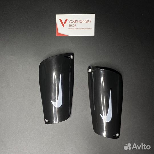 Щитки Nike (small)