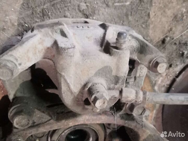 Суппорт передний левый nissan teana j31