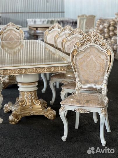 Столы и стулья