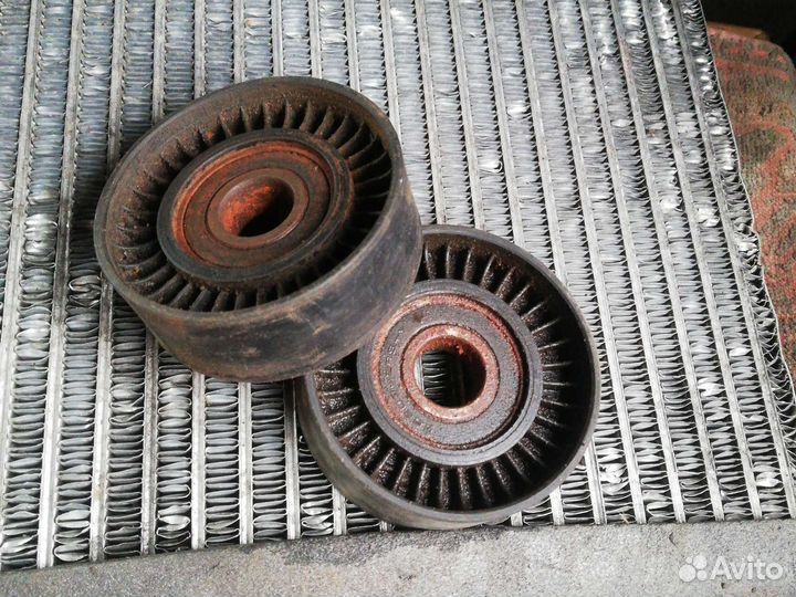 Ролик натяжной Чери Тигго t11