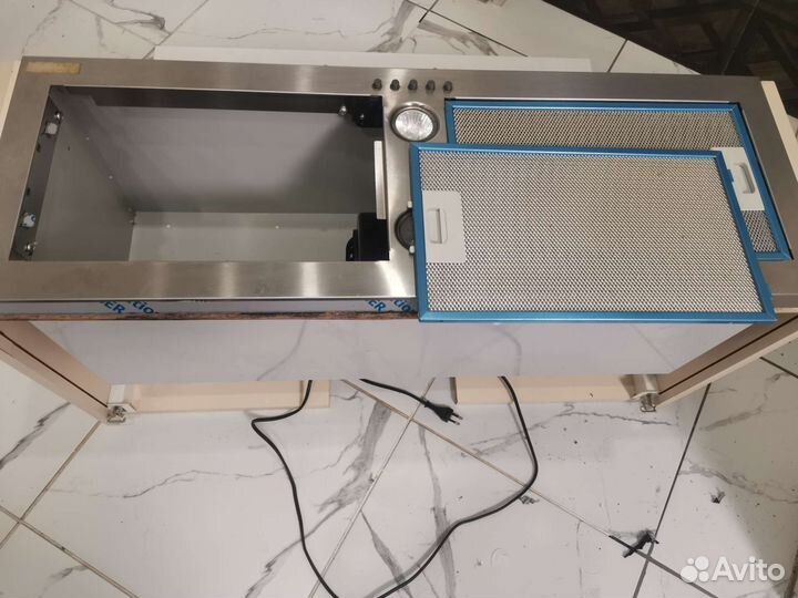 Вытяжка встраиваемая