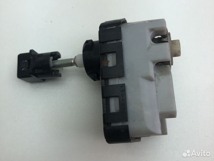 Корректор фары Camry v55