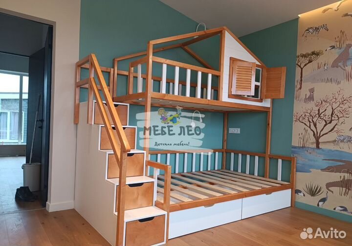 Двухъярусная кровать