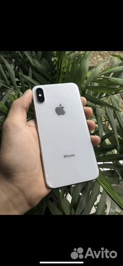 iPhone X, 64 ГБ