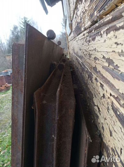 Секционные ворота с калиткой бу