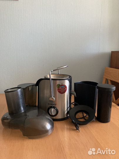 Соковыжималка scarlett SC015 мощностью 850 вт