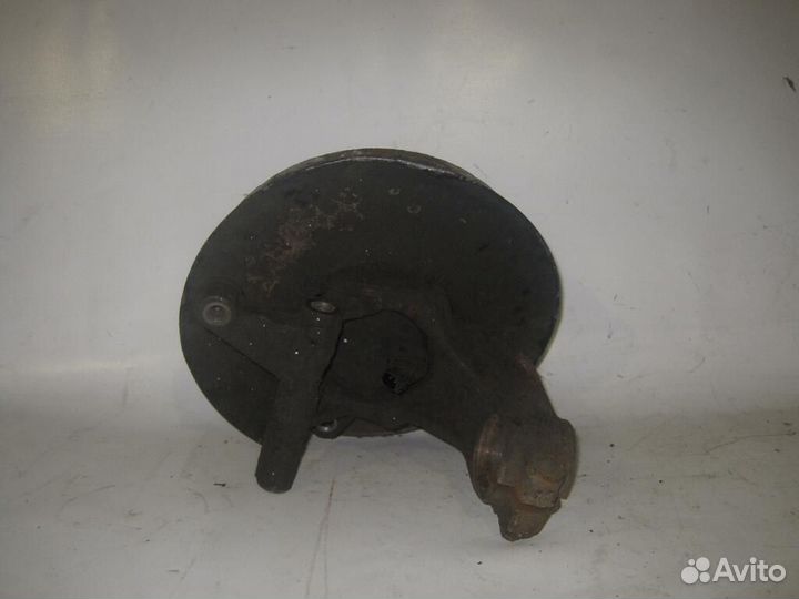 Кулак поворотный в сборе задний правый (цапфа) б/у
