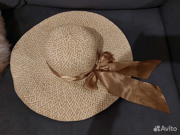 Шляпа плетёная