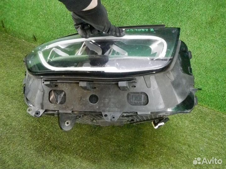 Фара правая Mercedes GLC X253 (2019-н.в.) LED