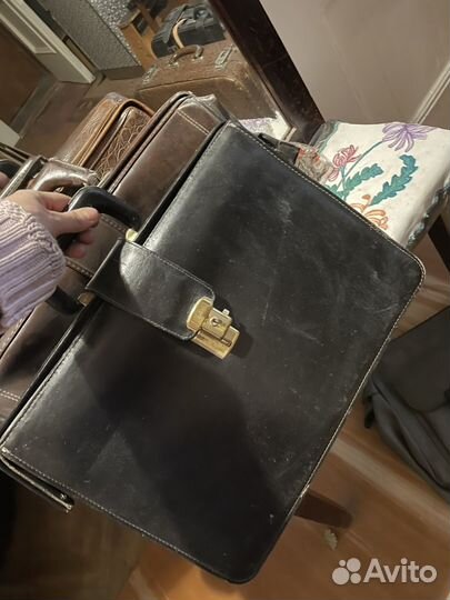 Мужской кожаный портфель