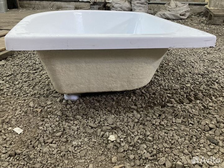 Душевой поддон 90х90 глубокий