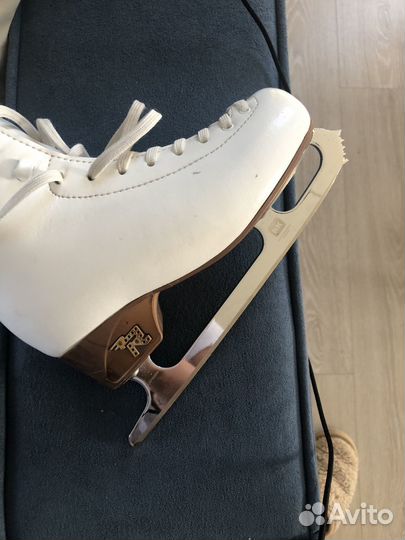 Фигурные коньки risport 215