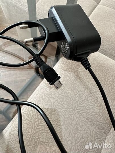 Зарядное устройство для телефона