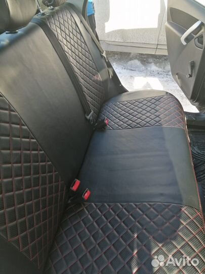 Комплект автомобильных чехлов LADA Priora