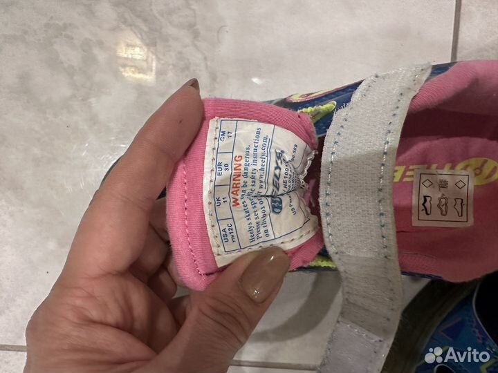 Кроссовки на колесиках heelys 30