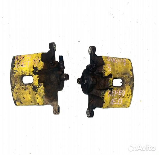 Суппорт передний Honda Accord 5